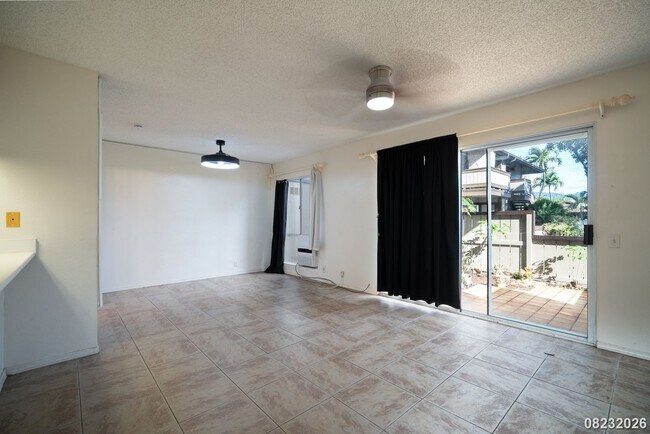 Foto del edificio - 91-1059 Puamaeole St. #5E