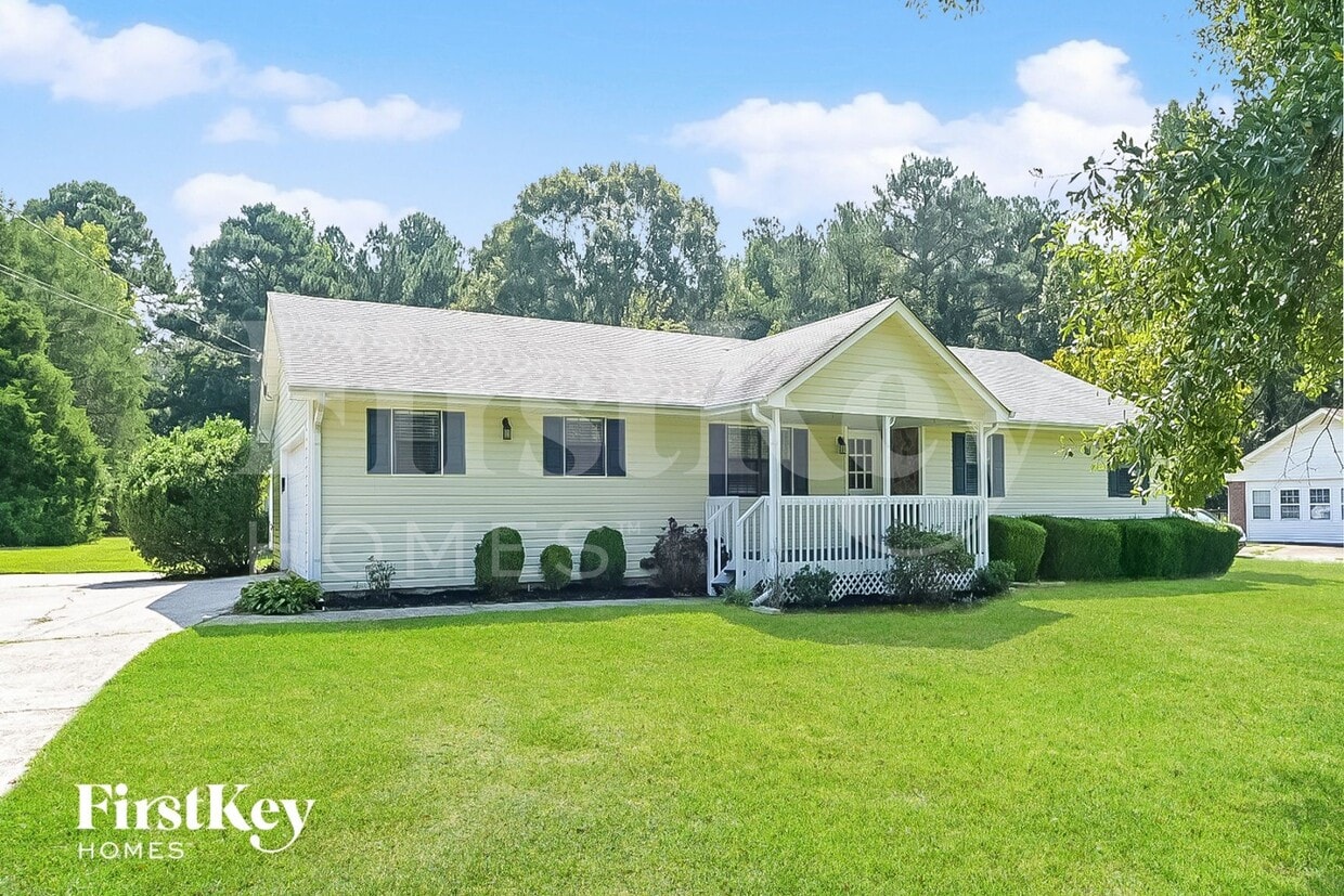 Primary Photo - 185 Southmoor Cir