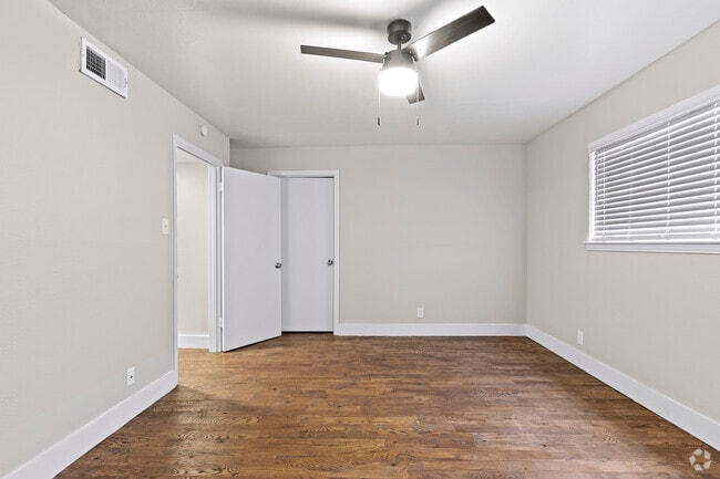 1HAB, 1BA - 690SF (A1RO) - Habitación - Olive at Vernon
