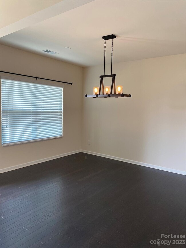 Building Photo - 114 E Neel Ranch Rd