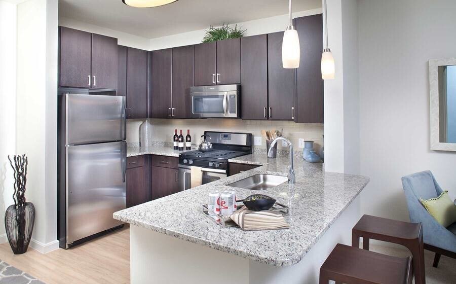 Foto principal - 335 Great River Rd