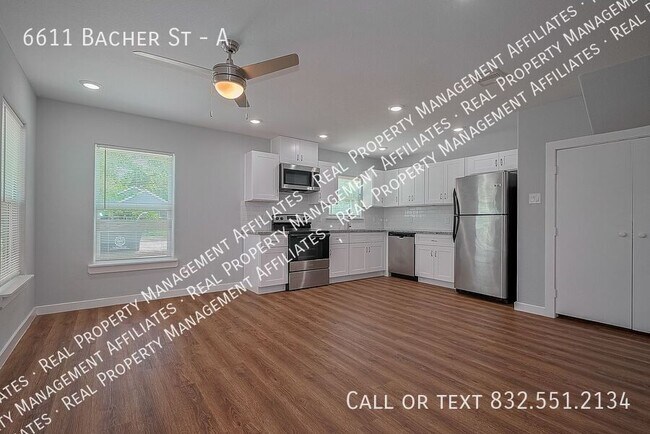 Building Photo - 6611 Bacher St
