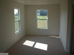 Building Photo - 359 Kendall Dr