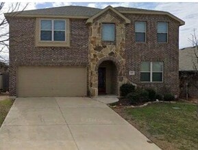 Building Photo - 805 Woodmark Dr