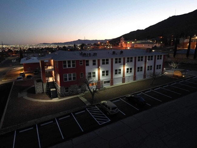 Building Photo - Loma Apartments