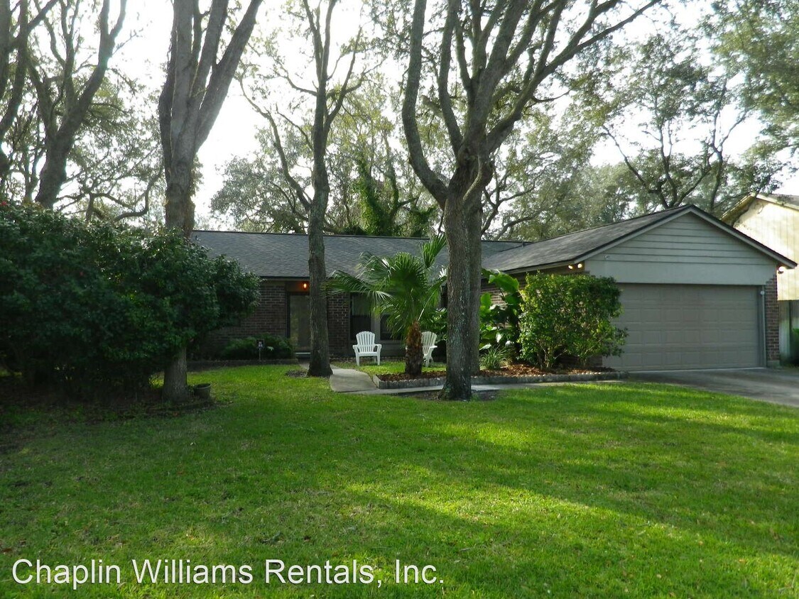 3 br, 2 bath House 1902 Inverness Rd House for Rent in Fernandina Beach, FL