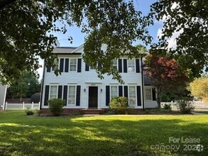 Building Photo - 9037 Castlebay Dr