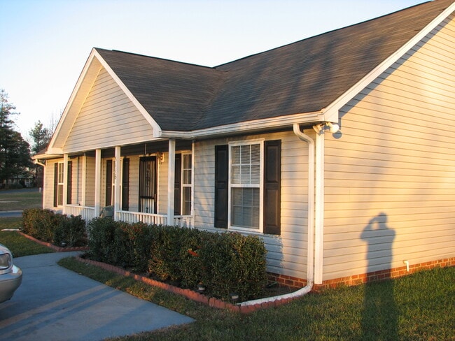 Building Photo - 5116 Swearngan Rd