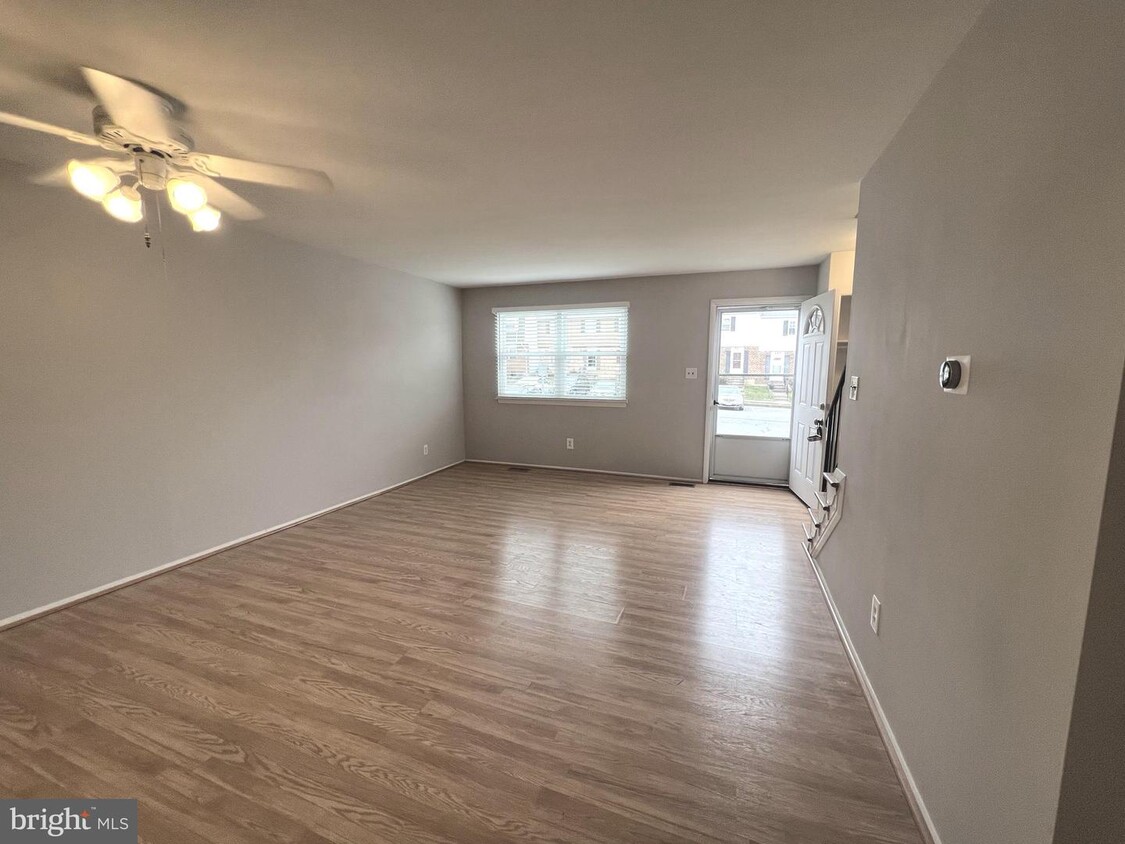 Foto principal - 462 Long Towne Ct