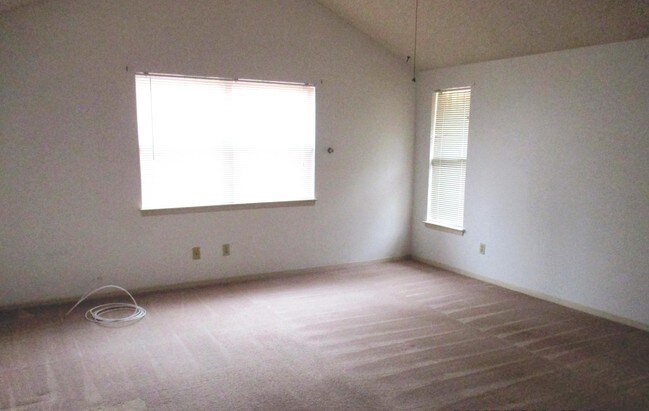 Building Photo - 6917 Villa Hermosa Dr