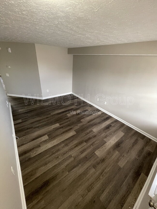 Photo - 7756 Mountain Stream Way House