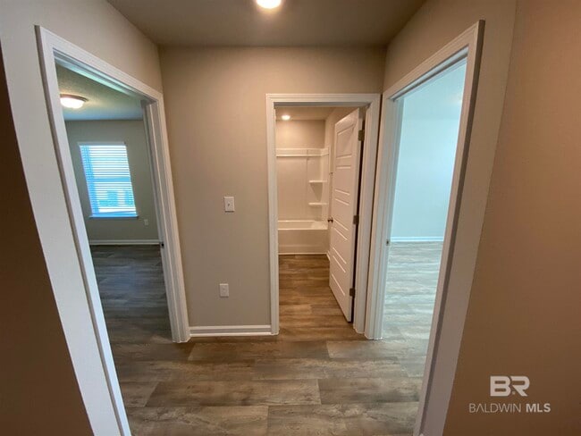 Building Photo - 8018 Irwin Loop