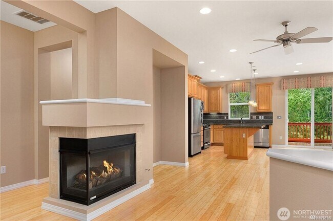 Foto del edificio - 2bd/1.75ba Redmond Duplex