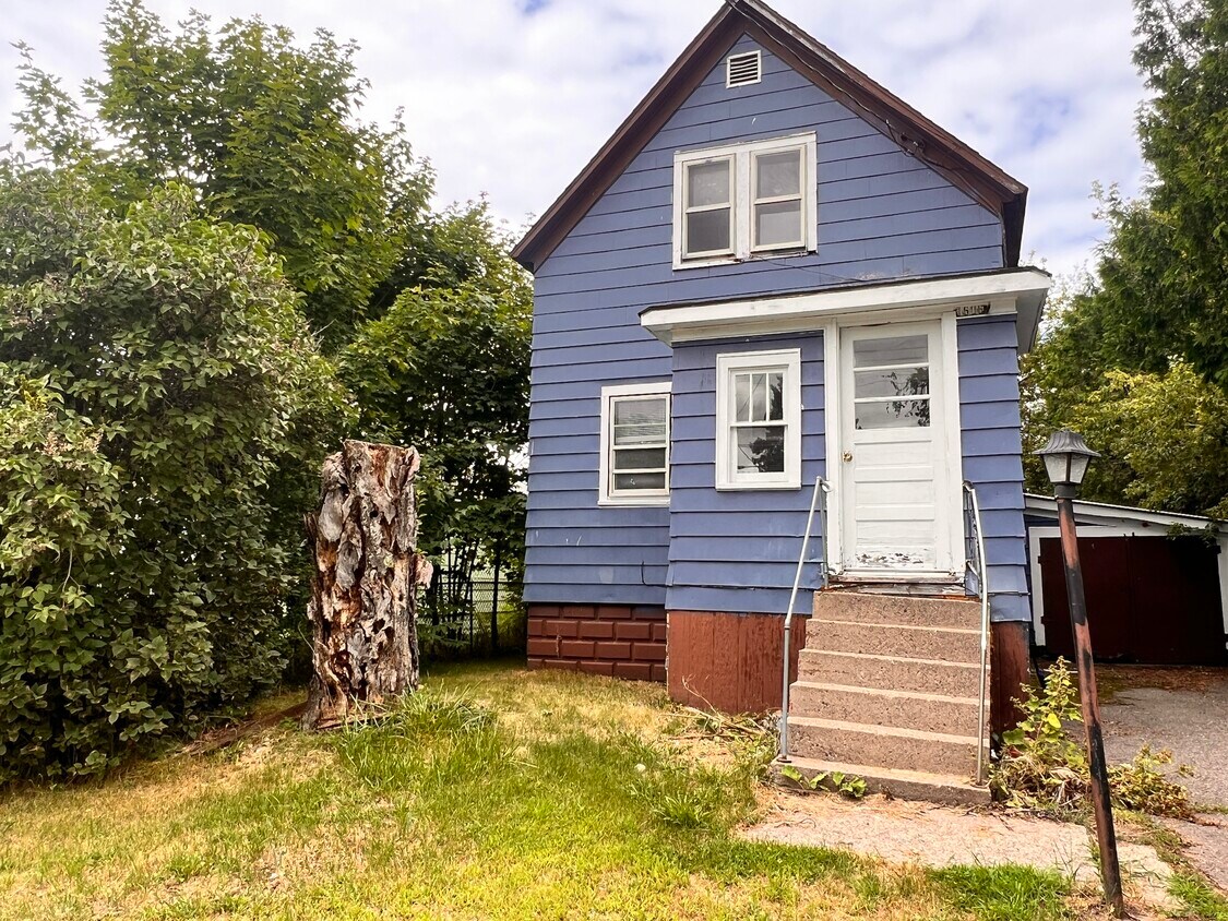 Primary Photo - 1606 W 5th Ave