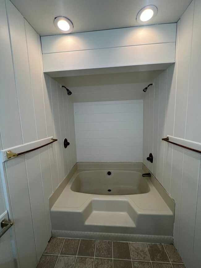 Building Photo - ADJACENT TO NAU: University Meadows-2 Bed/2 Bath Condo $1,775.00