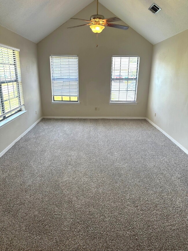 Foto del edificio - 1825 Hunters Path