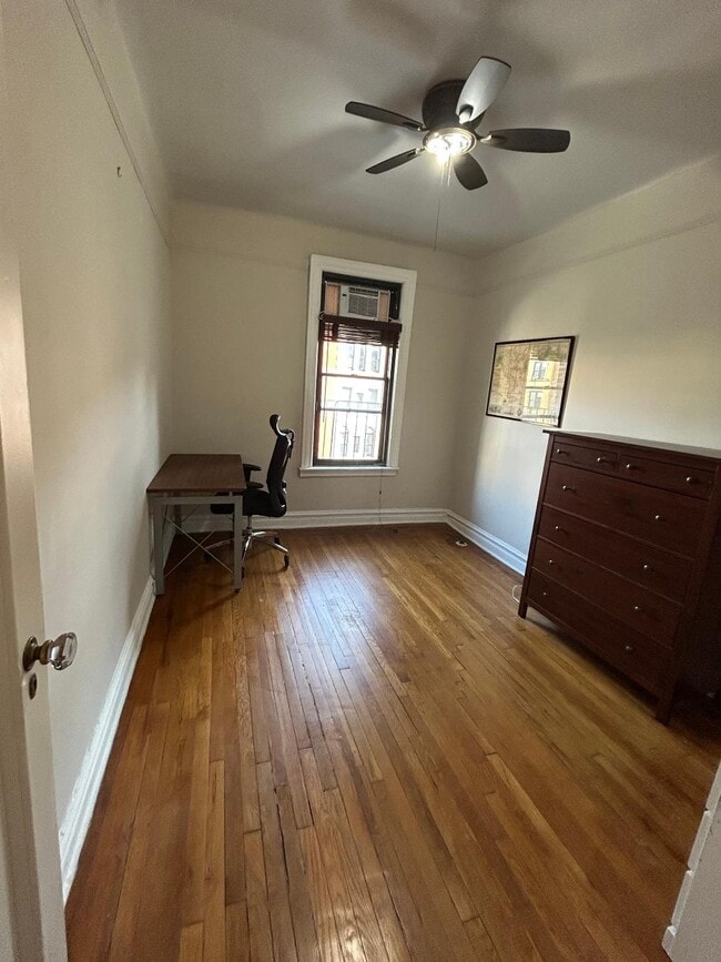 Bedroom 2/Home Office - 170 Claremont Ave