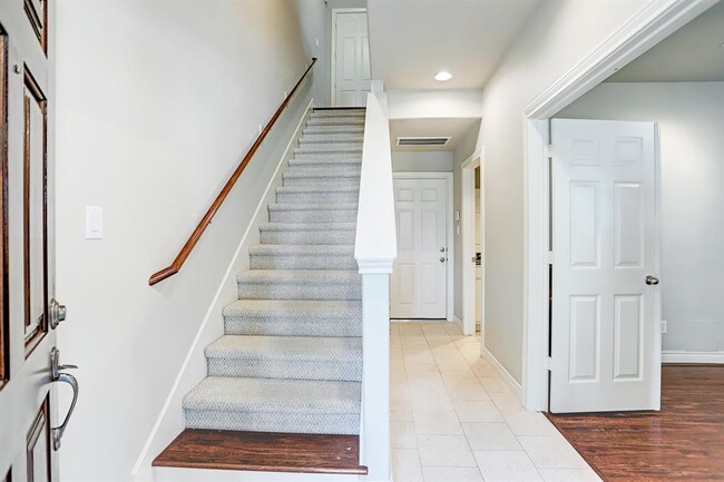 Foto del edificio - 1713 Spring St