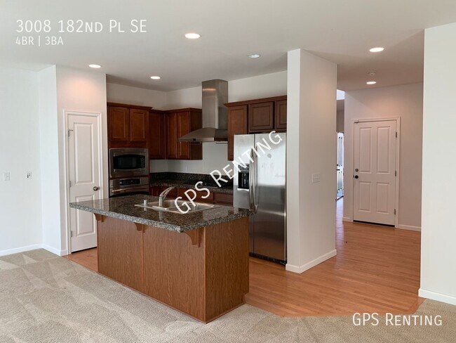 Foto del edificio - Charming 4 bedroom Single Family Home