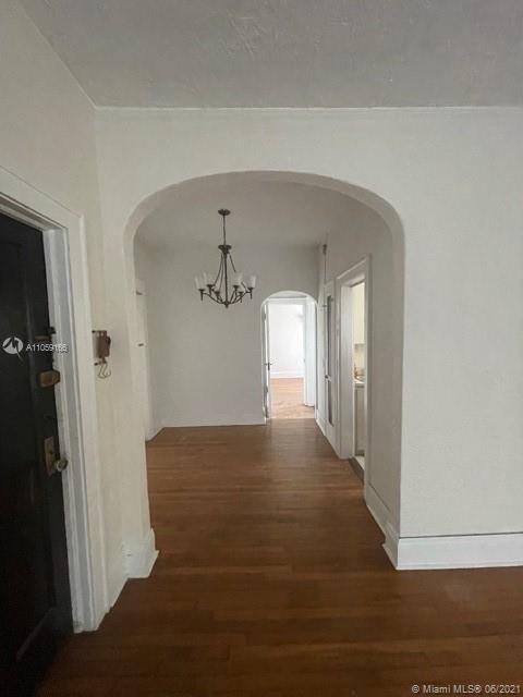 Foto del edificio - 315 Navarre Ave