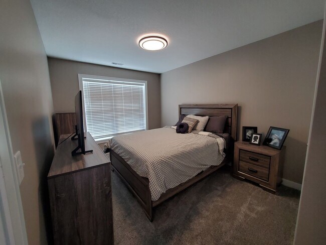 Foto del edificio - NEW CONSTRUCTION: 2 Bedroom 2 Full Bath Single Story in East Moline