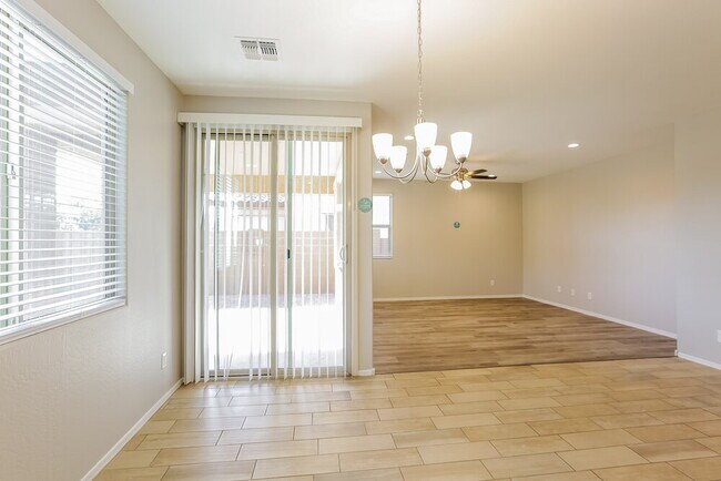 Building Photo - 7931 E Boise St