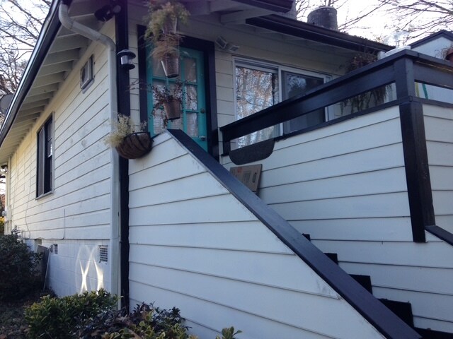 Entrada al 791 - 791 Forrest St NW