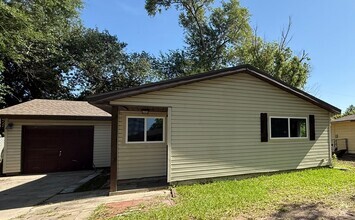 Building Photo - 3726 Edgemont Dr