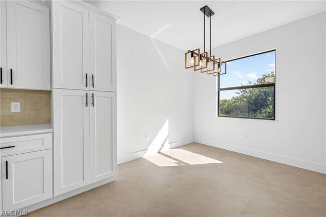 Foto del edificio - 333 Pinehurst Ave