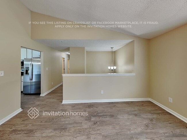 Building Photo - 869 Tramore Dr