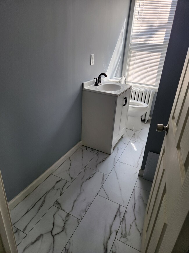 Photo - 117 N 52nd St Apartment