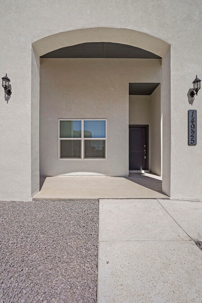 Building Photo - 14925 Tierra Haven Ave