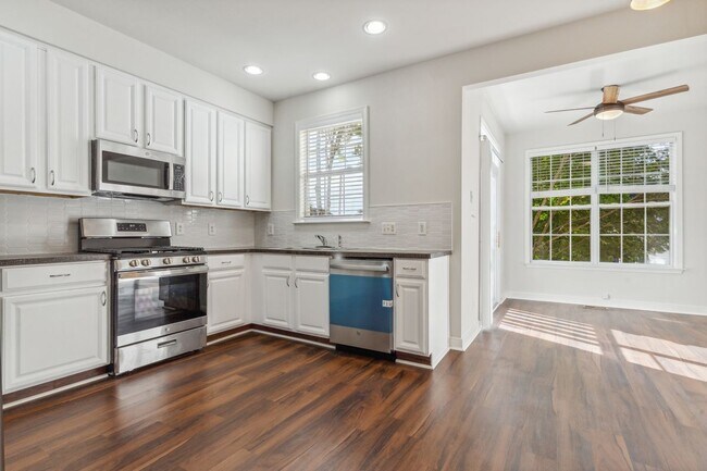 Building Photo - 6067 Ticket Way