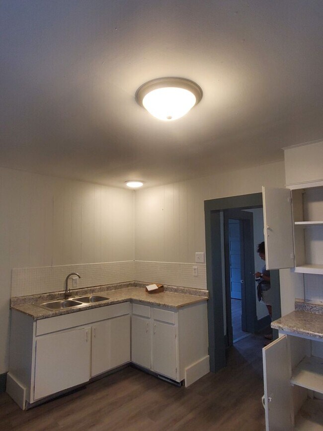 Foto del edificio - 936 Harrison Ave