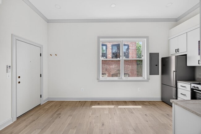 Photo - 311 East Capitol St SE (Washington, DC) Apartment