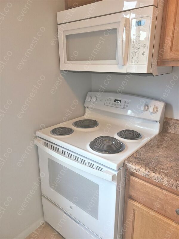Building Photo - 161 Jenness Ln
