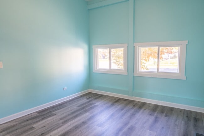 Foto del edificio - 5047 W 25th St