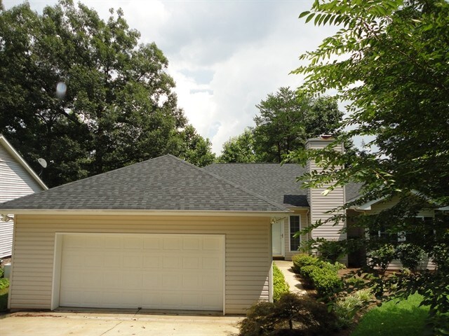 Primary Photo - 5 Fox Ridge Place