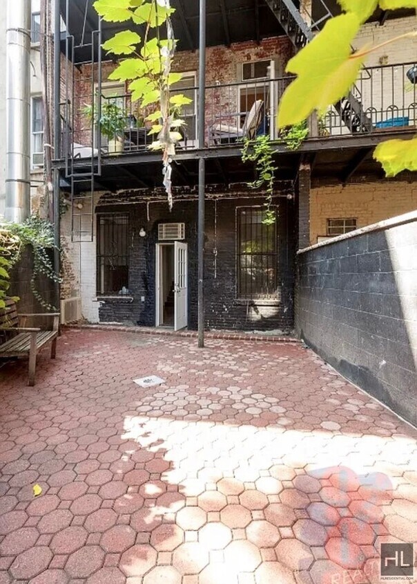 Primary Photo - Hudson Street
