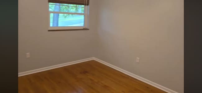 Building Photo - 1419 Leon Dr