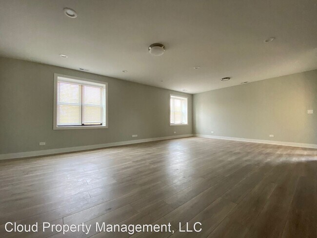 Building Photo - 2244 W 23rd Pl