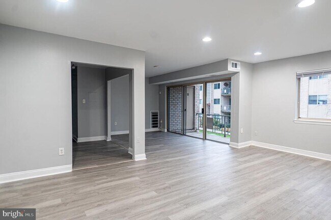 Foto del edificio - 12211 Braxfield Ct