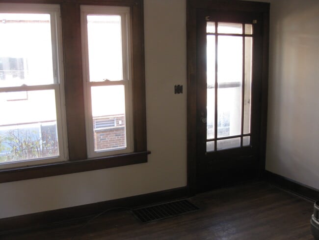 living room - blinds to be added - 369 Front St