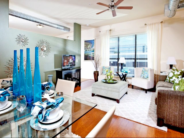Foto del edificio - 13203 Briar Forest Dr