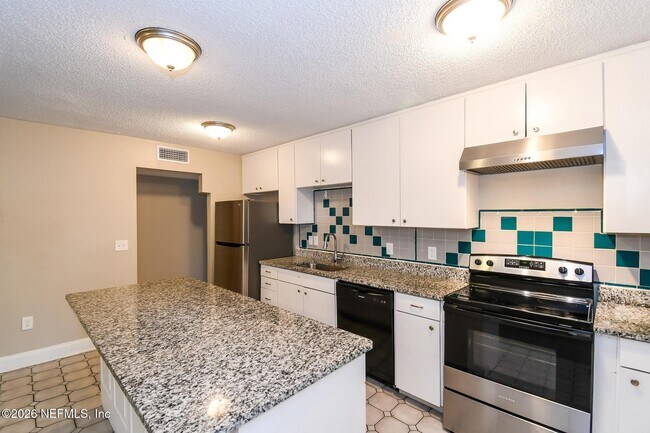 Building Photo - 7215 Sharbeth Dr S