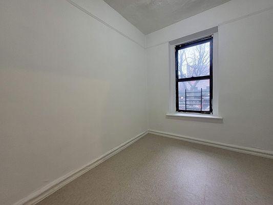 Building Photo - 1 bedroom in BRONX NY 10453