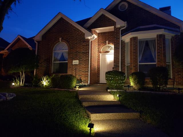 Building Photo - 8009 Springmoss Dr