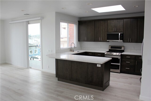Foto del edificio - 813 E Bay Ave