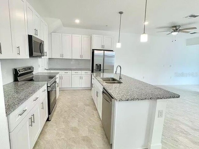 Building Photo - 12072 Via Caselli Ln