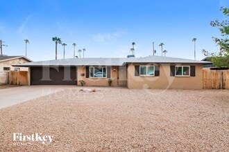 Building Photo - 2049 E 3rd Dr